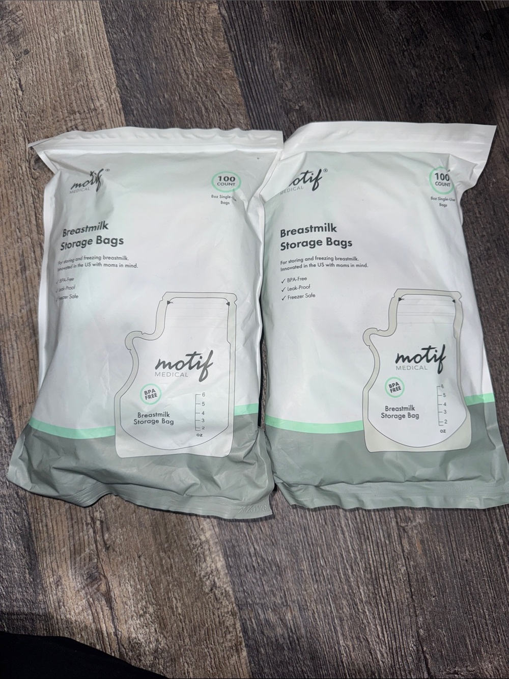 Motif breast milk storage bag 100ct /2 bags = 200 bags total
